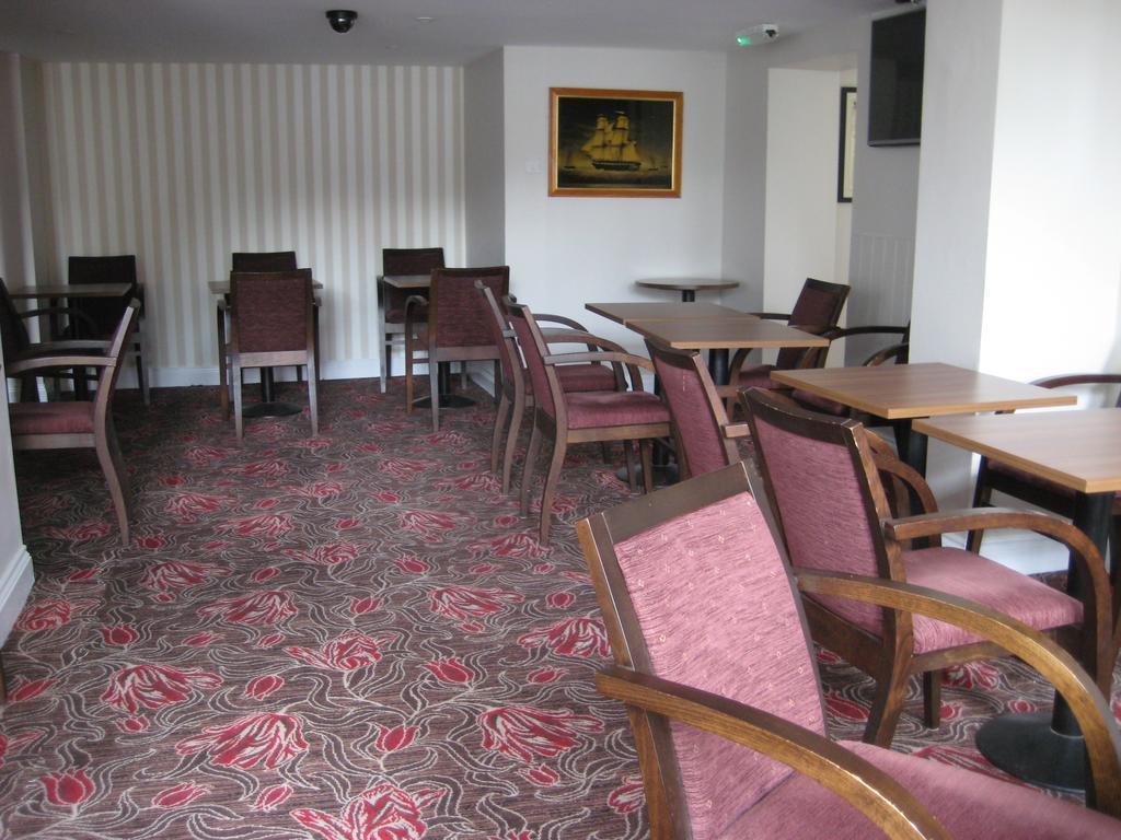 The Star And Garter Hotel Андовер Экстерьер фото