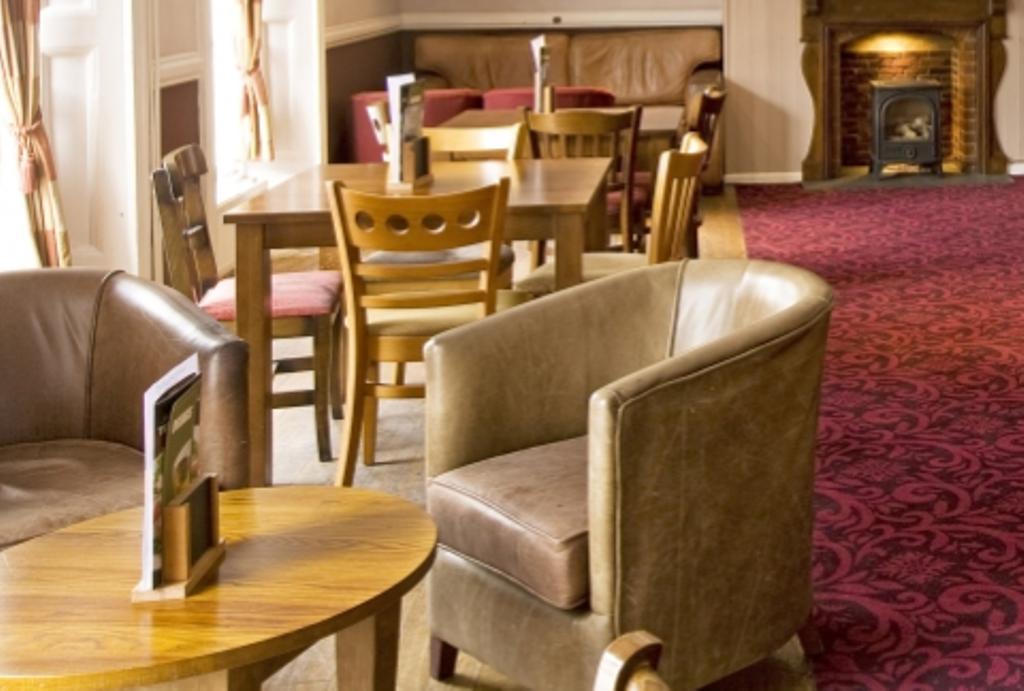 The Star And Garter Hotel Андовер Экстерьер фото